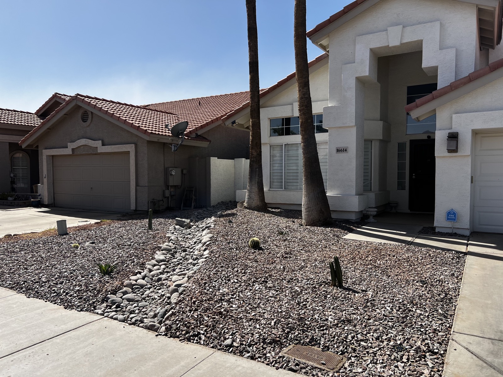 Front yard with rock landscaping
